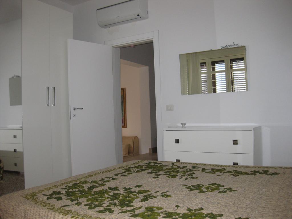 מרינה די רגוזה Casa Vacanze Le Rose חדר תמונה
